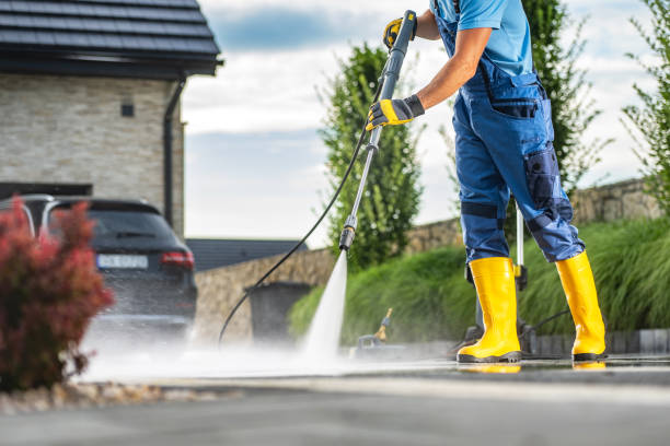 Best Playground Equipment Cleaning  in Davenport, WA